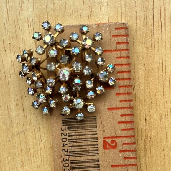 Vintage Starburst Earrings Aurora Borealis Blue Rhinestone Clip-On Rotating 1.5" - Picture 6 of 6